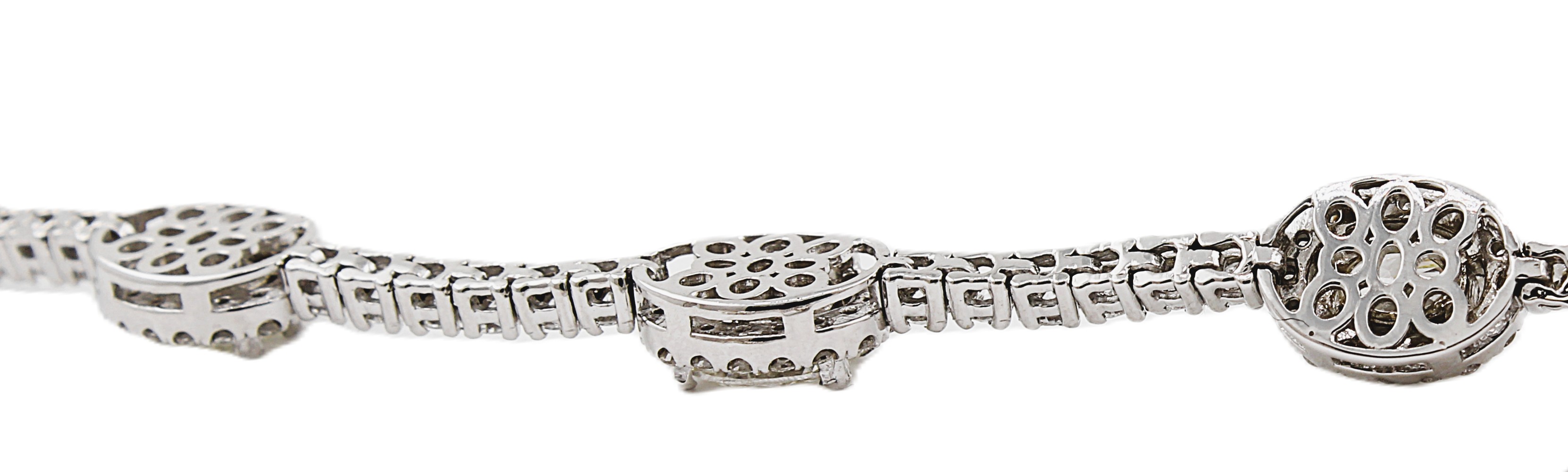 Round & Oval Cut Diamond Tennis Bracelet with Halo's