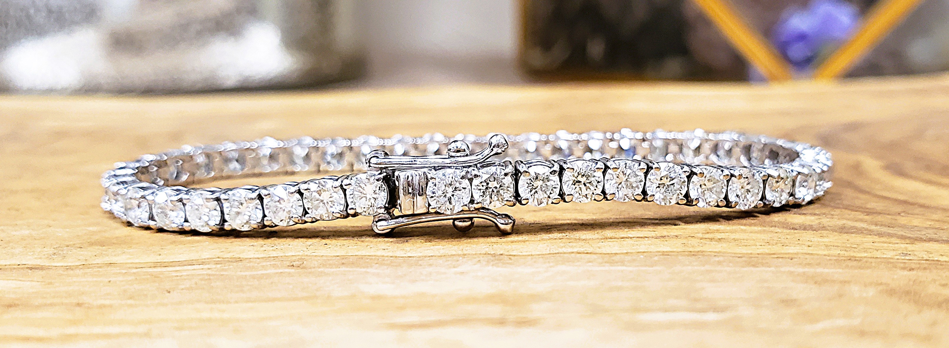 Round Cut Diamond Tennis Bracelet - Four Prong